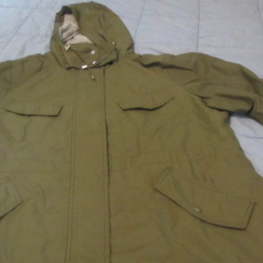 Lane Bryant raincoat/ all purpose coat, olive green sized 18/20